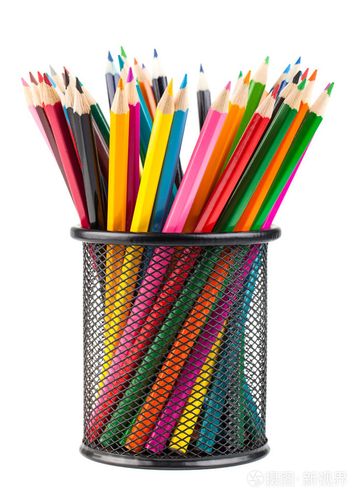 在黑金属容器中的各种颜色铅笔